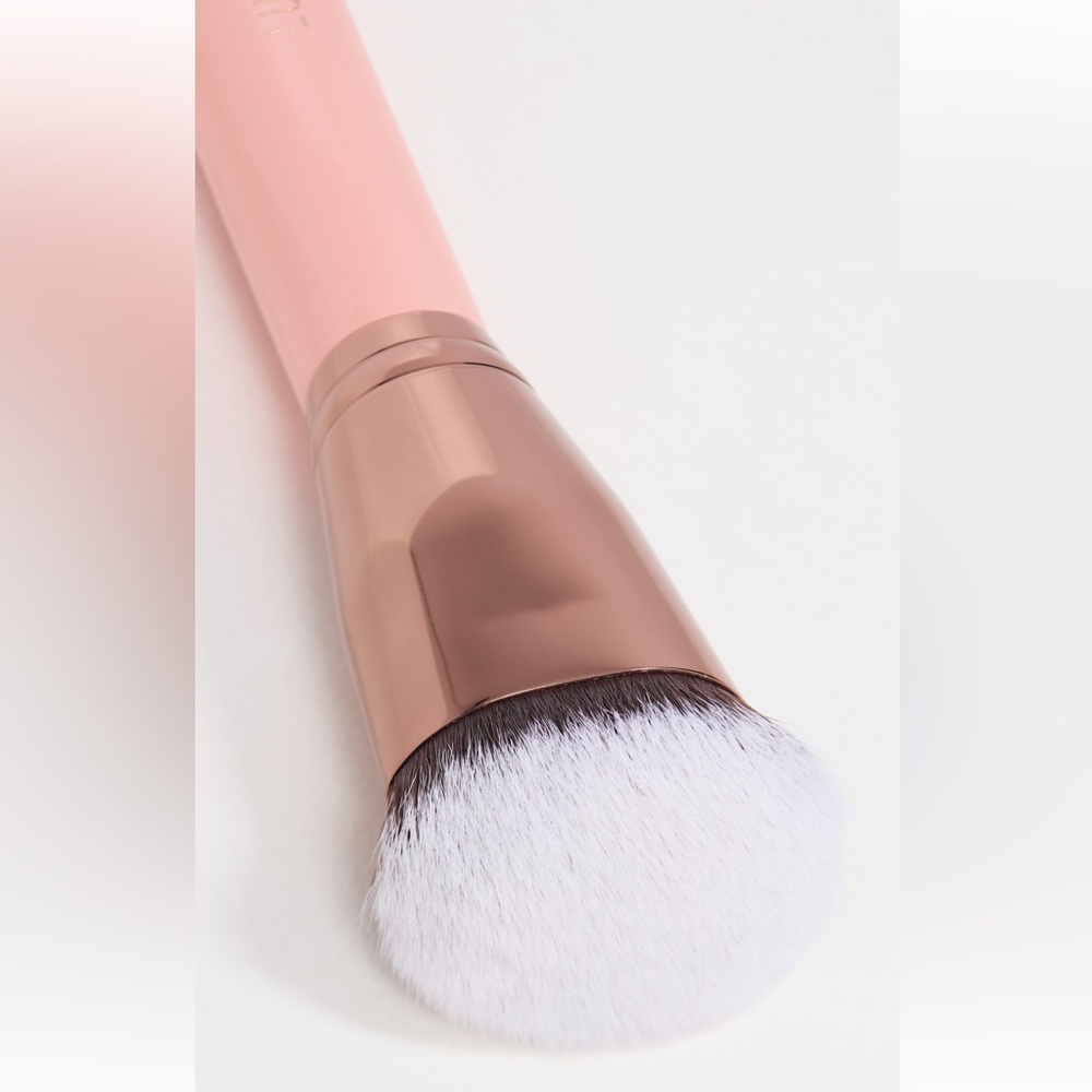 NWT and NIB Luxie complete face brush set in rose gold color. - Picture 3 of 8